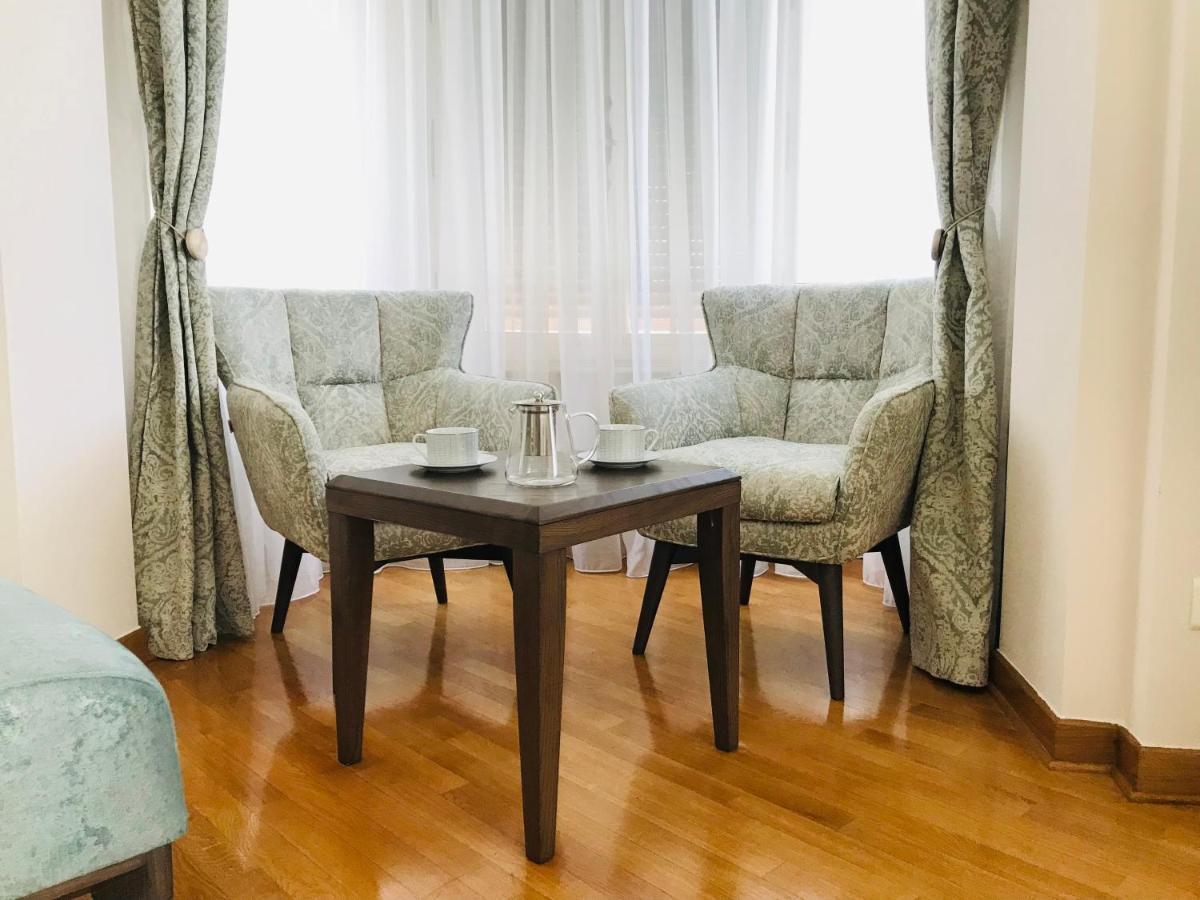 בלגרד Knez Sima Jacuzzi, 3 Bedrooms, Balcony In Stari Grad מראה חיצוני תמונה